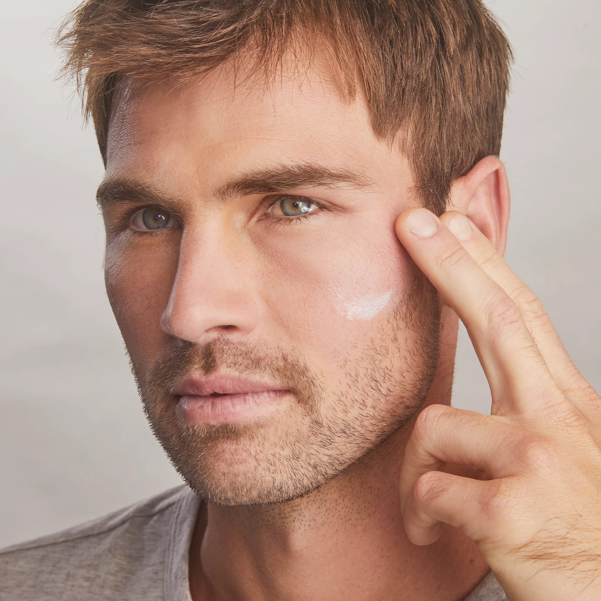 Total Protection® No-Show™ Mineral Sunscreen SPF 50 - Image 6